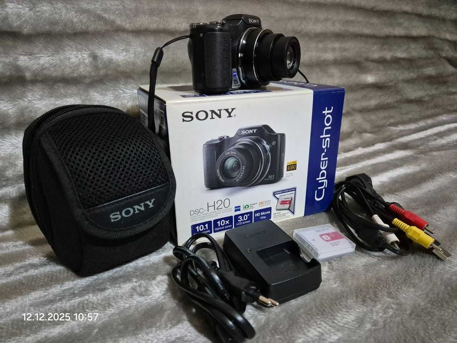 Aparat foto digital Sony Cyber-shot DSC-H20