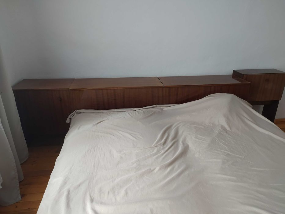 Подарявам спалня и матраци към нея