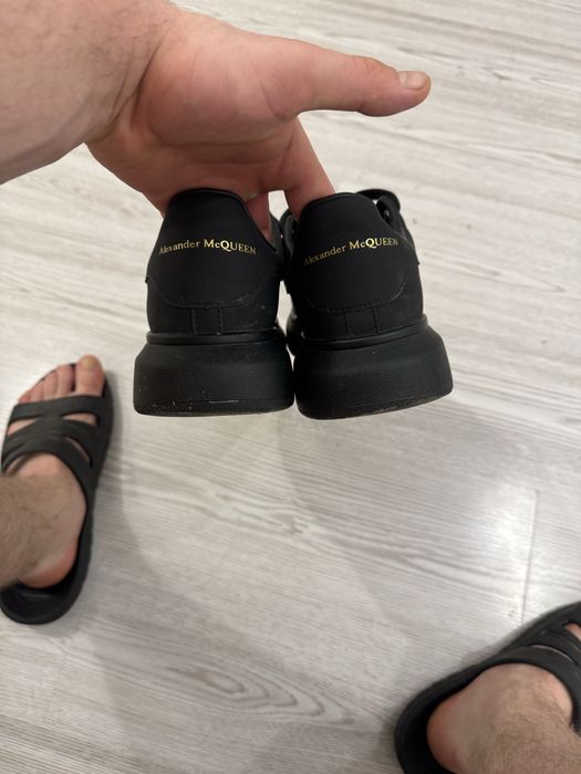 Adidași Alexander McQueen