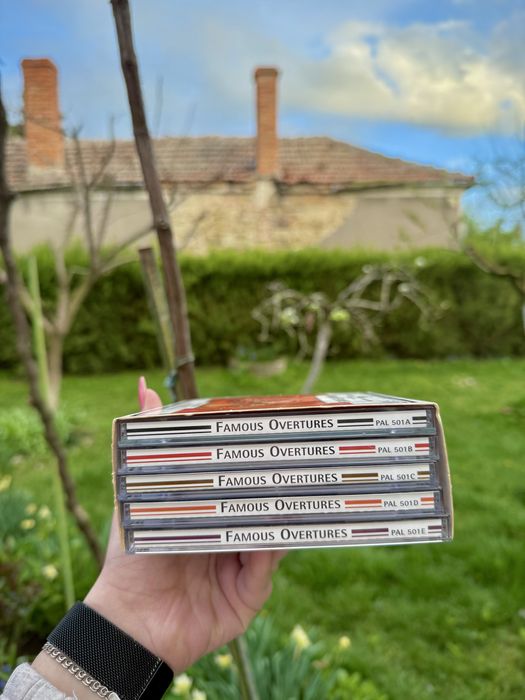 Комплект CD дискове Famous Overtures - Rossini, Bach & Tchaikovsky