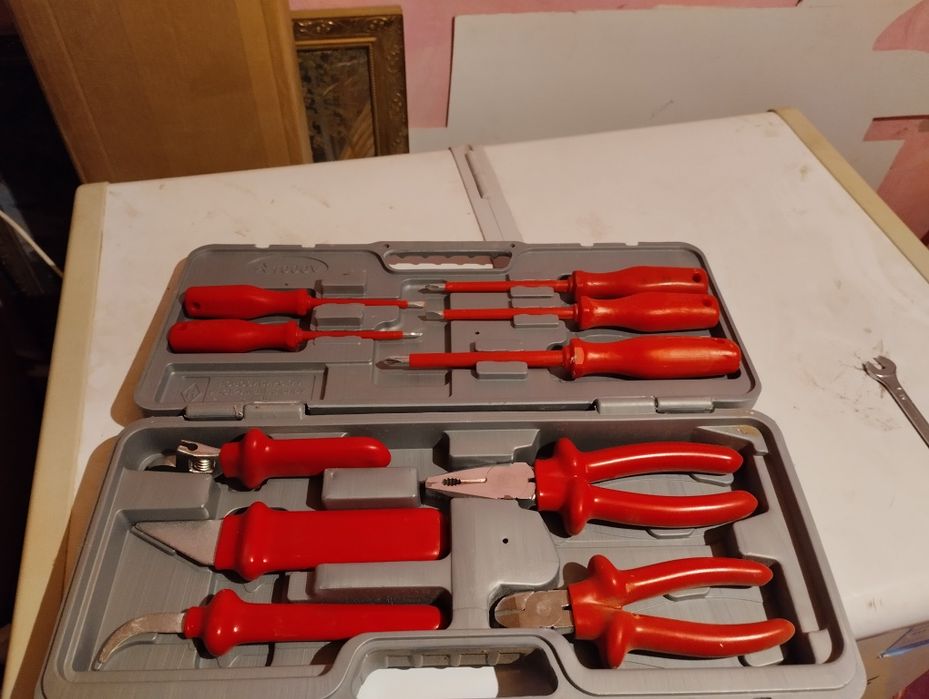 Инструменты электрика