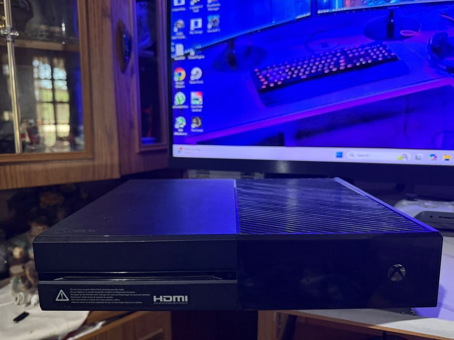Xbox One 1TB, Controller