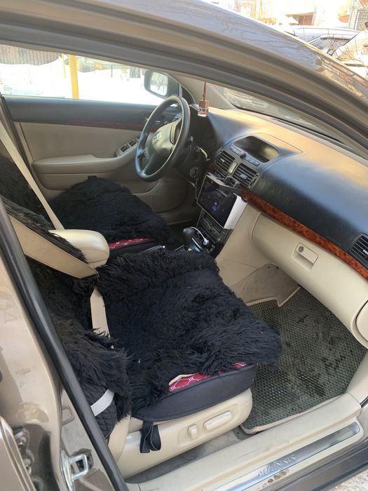 Продам авенсис 2.4