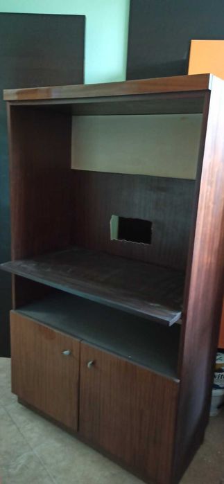 Секция от три части