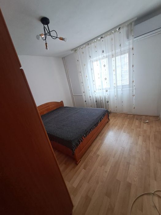 Inchiriez apartament cu 2 camere