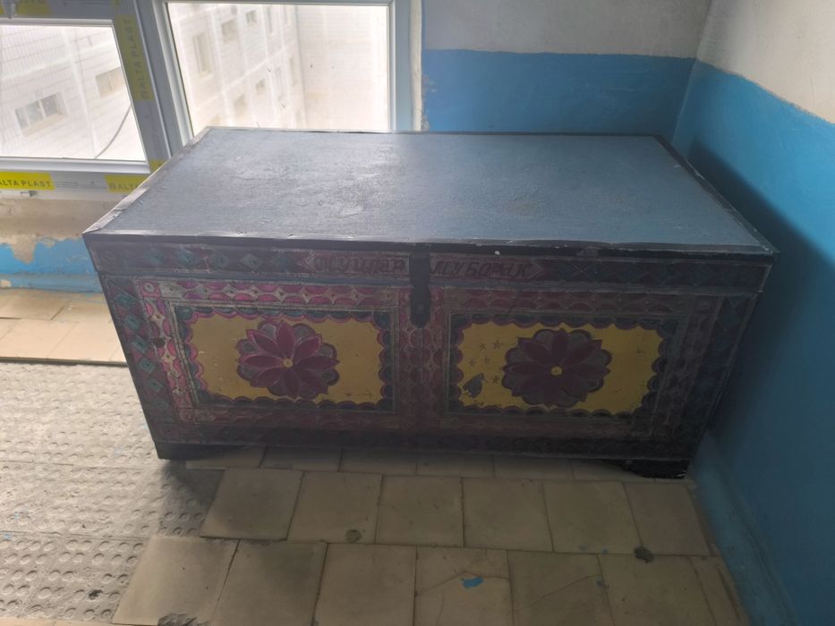 Б/у мебел детский кровать, окно трюме, сундук