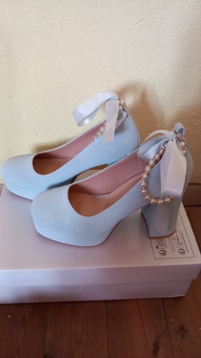 Дамски официални обувки