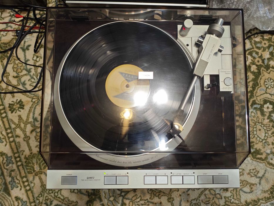 Проигрыватель виниловых дисков Denon DP-47F