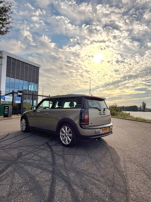 Vind MiniCooper  ClubMan fabricatie 2010