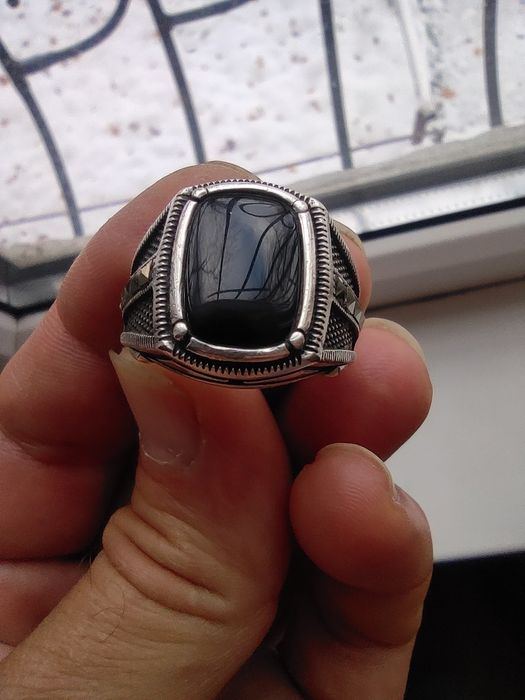 Мужской серебряный перстень.