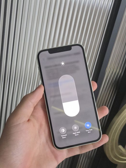 Iphone 12 в хорошем состоянии