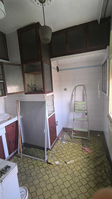 Продава се Четиристаен апартамент в Стара Загора, Център - 89 кв.м за 1742 €/кв.м - Снимка #11