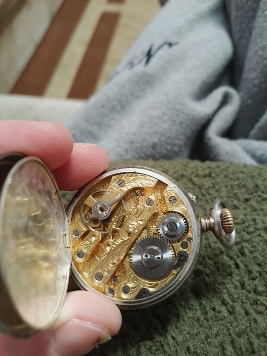 Vând ceas de buzunar juvet