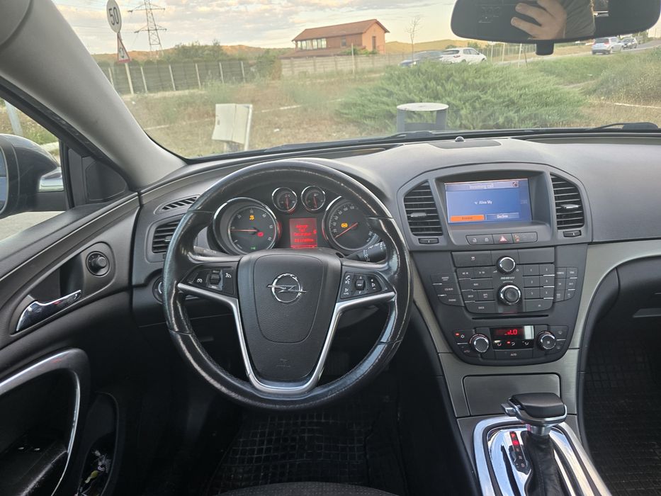 Opel Insignia Sports Tourer 2.0 CDTI 131 CP Automată 2011  TVA deductibil