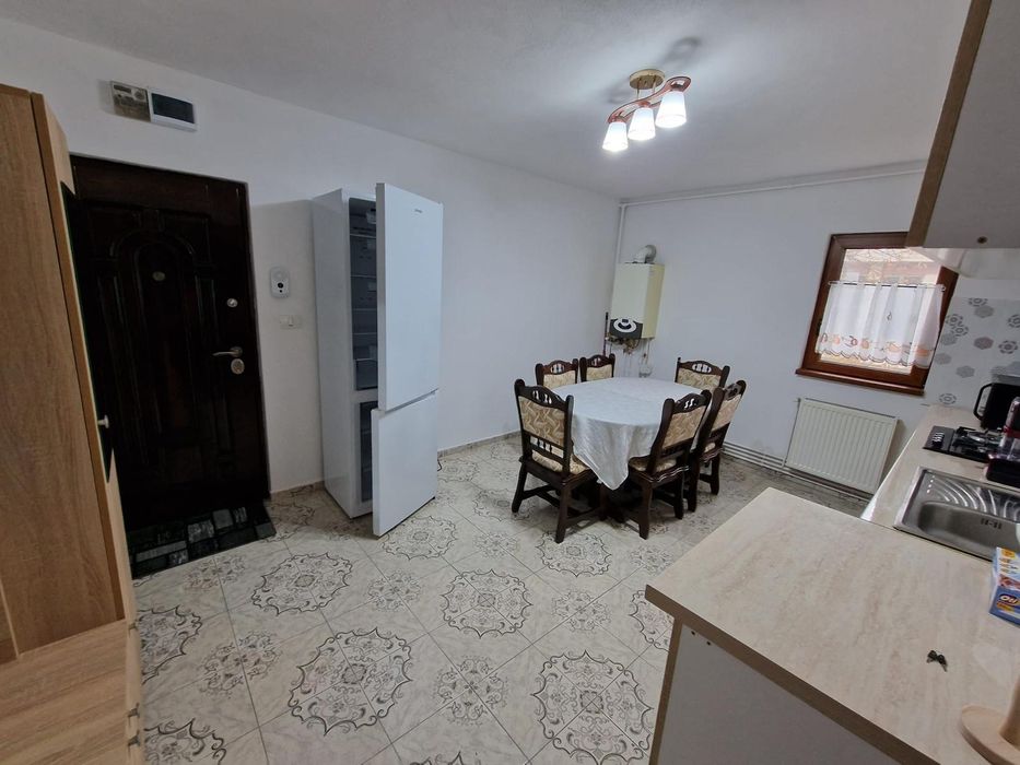 Proprietar vand apartament