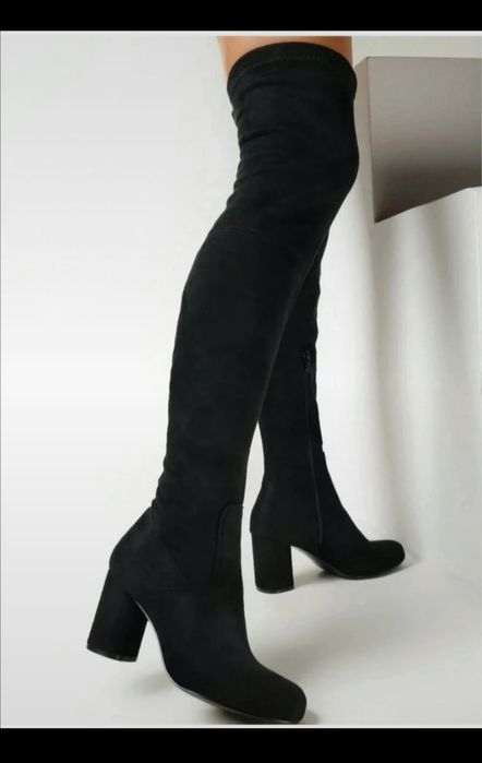 Cizme cu toc peste genunchi