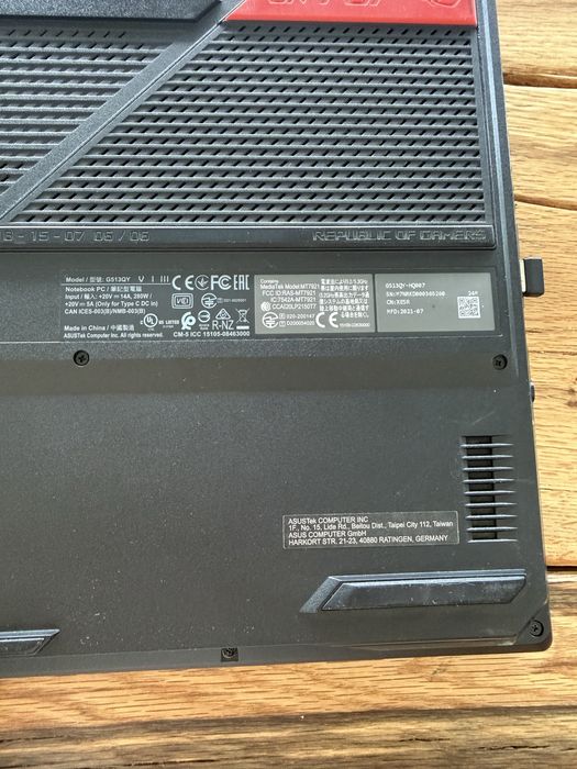 Leptop Gaming Asus ROG STRIX G513QY