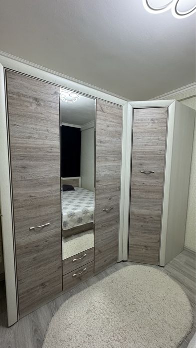 Продам шкаф угловой