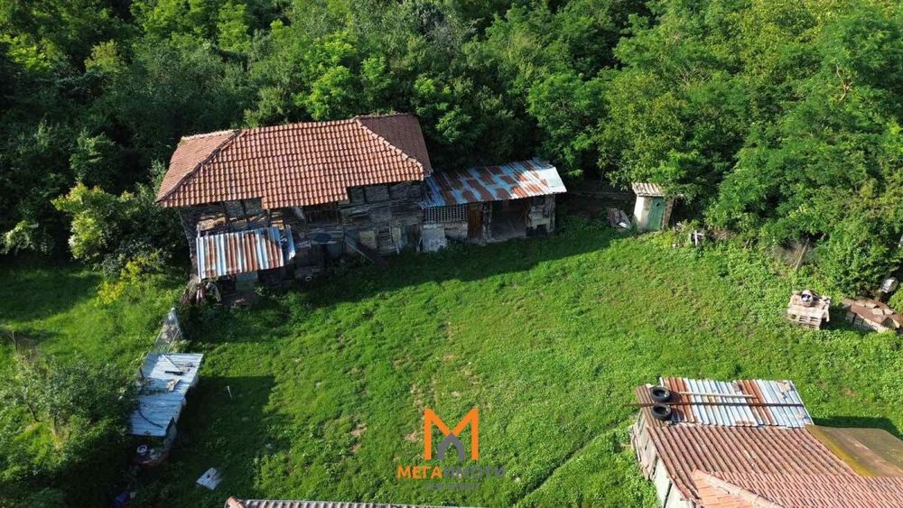 Продажба Къща гр. Севлиево - с. Бериево 280m² и двор 1800m²
