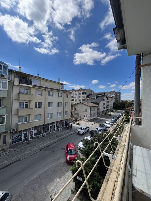 Дава се под наем Двустаен апартамент в Търговище, Център - 75 кв.м за 306 € - Снимка #10