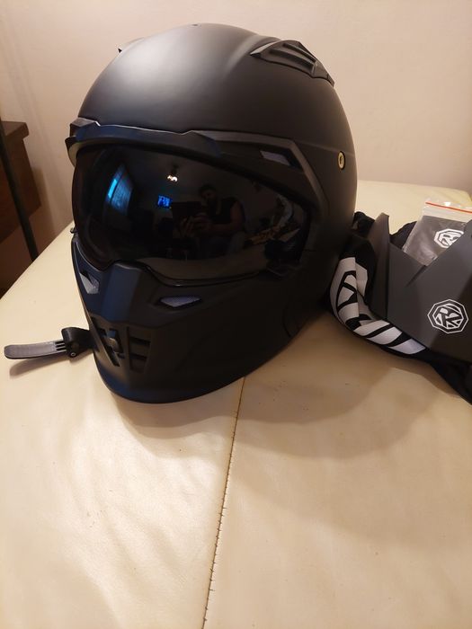 Casca moto modulara, nouă