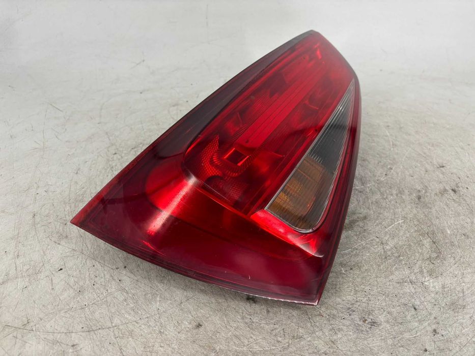 Stop stanga/dreapta Audi A1 an 2015