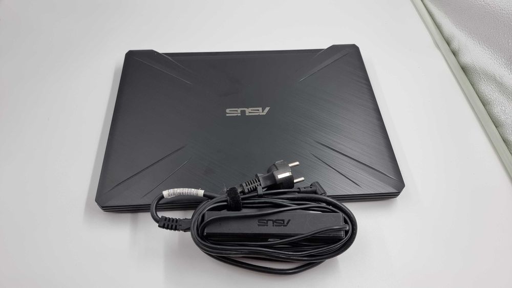 Laptop Asus FX505G [Amanet Club Caro]