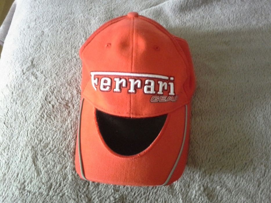 Vand sapca/ cozoroc/cipilici Ferrari Gear tip caciula baseball, origin
