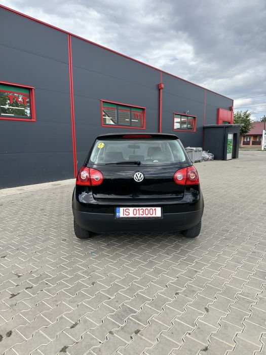 Vand golf 5  1.4 benzina