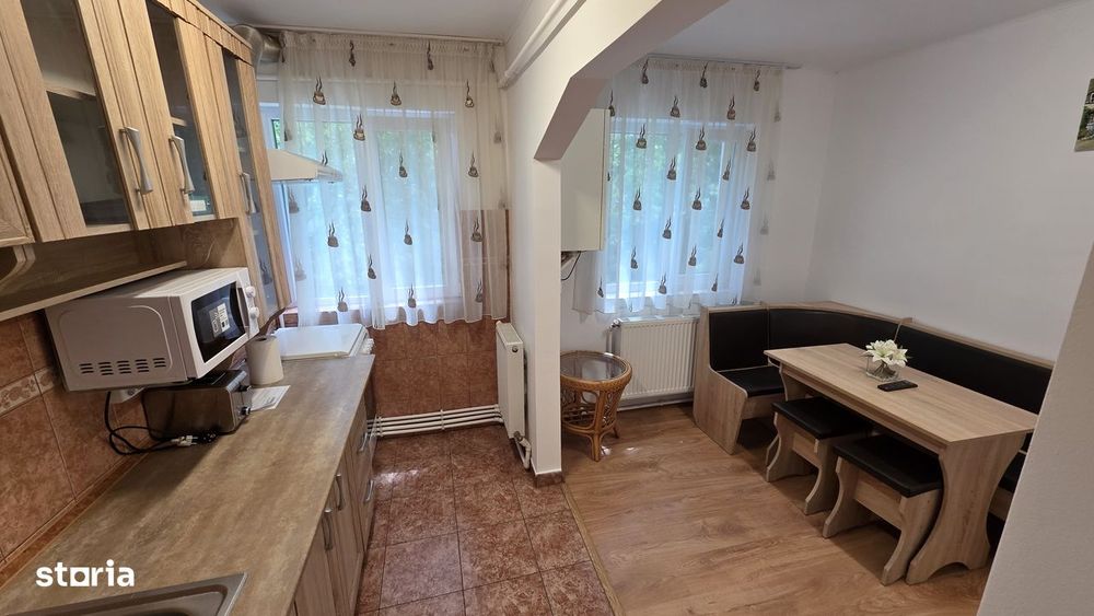 Inchiriez ap cu 2 camere et 1