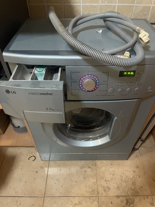 Продам стиральную машину LG