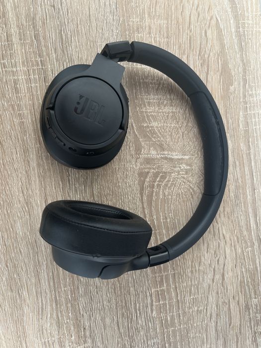 JBL Tune 710BT wireless