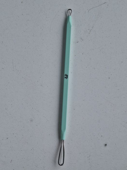 Уред за почистване на черни точки