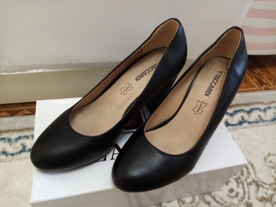 Продам новые туфли