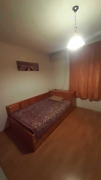 Дава се под наем Едностаен апартамент в Самоков - 30 кв.м за 153 € - Снимка #1