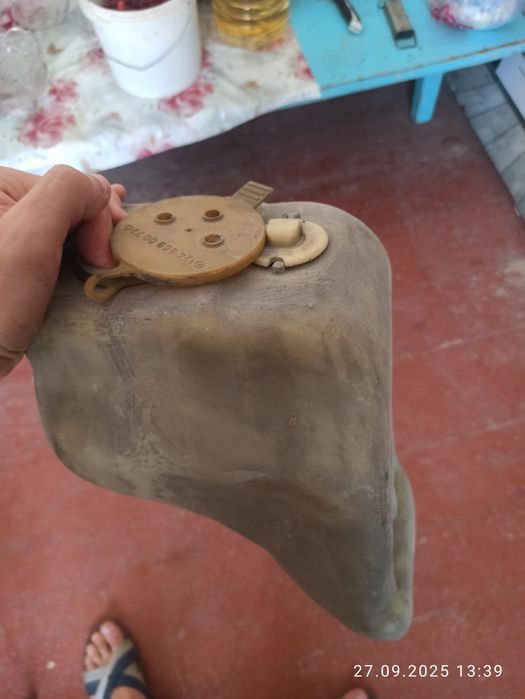 Бачок омыватель мерседес 124