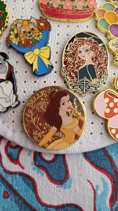 Колекционерска дисни значка (Disney pin)
