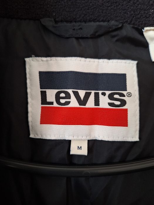 Дамско пухено яке Levi's