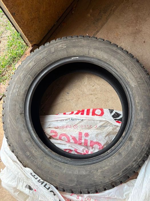Продам шины Maxxis 18