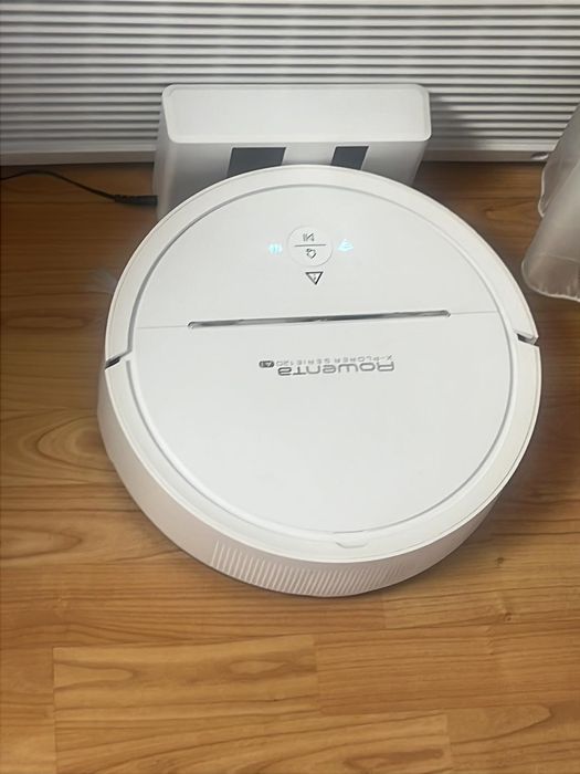 Aspirator robot rowenta