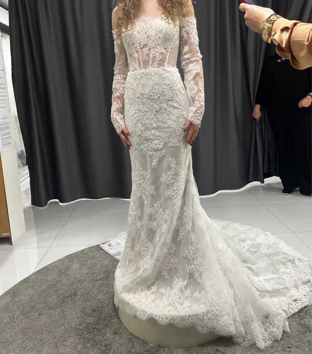 Vand rochie de mireasa