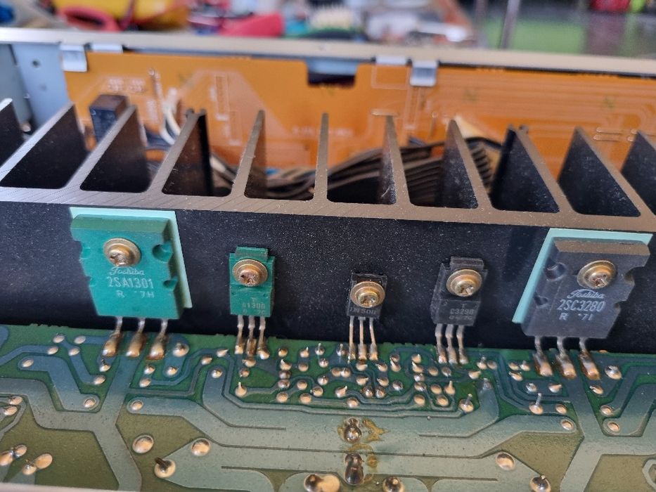 Set Finali Toshiba 2SA1301, 2SC3280,prefinali, radiatoare.