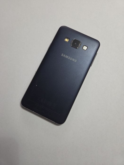 Samsung Galaxy A3 (2015) - A300FU