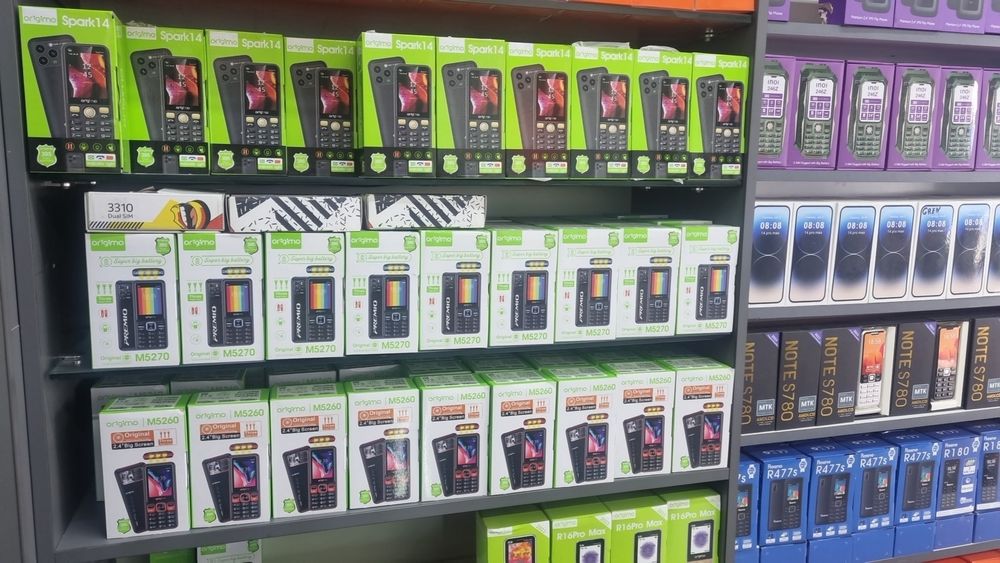 Samsung B311-13.5$ kafolat 1 oy