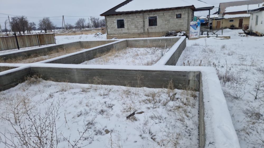 продам участо с фундаментом