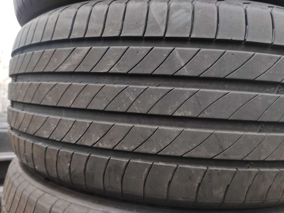 4бр Летни гуми 225 50 18 - Michelin