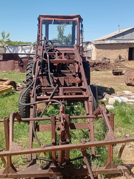 Продам трактор т-16