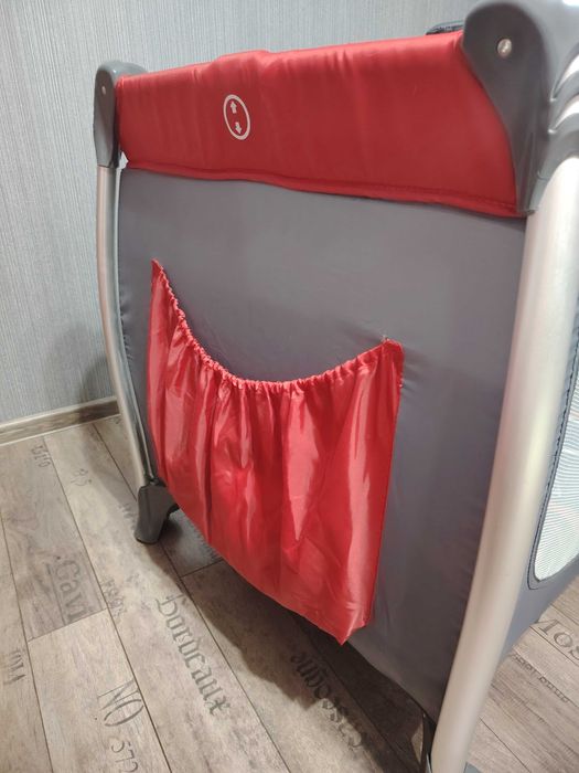 Сгъваема кошара на две нива