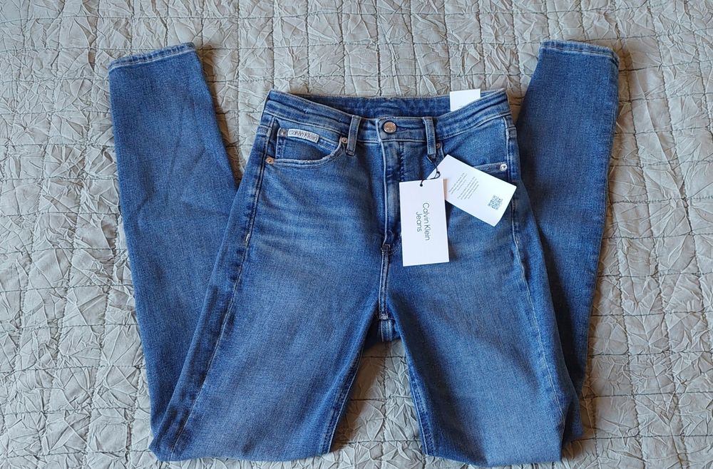 Дънки Calvin Klein