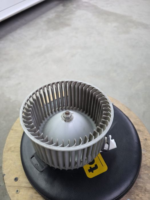 Вентилатор парно Mazda 3 BL 2009-2013